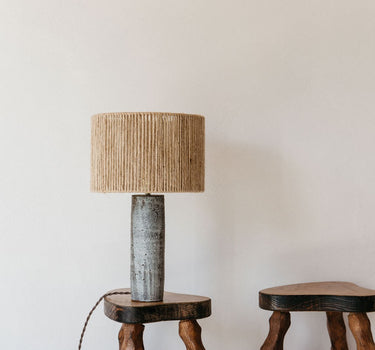 LAMPE TERRE gris vert