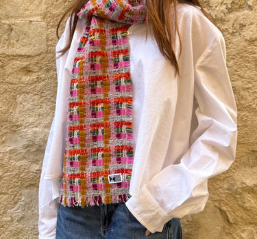 Small pink scarf sakuragai
