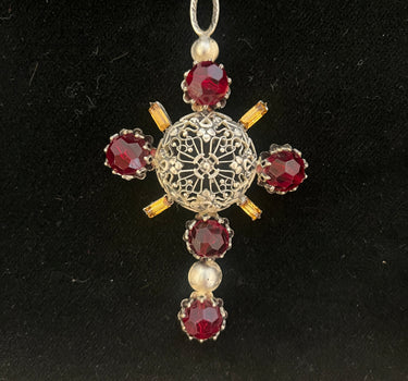Croix rosace rouge