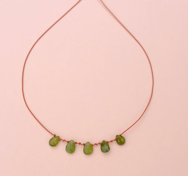 Collier 5  gouttes vesuvianite