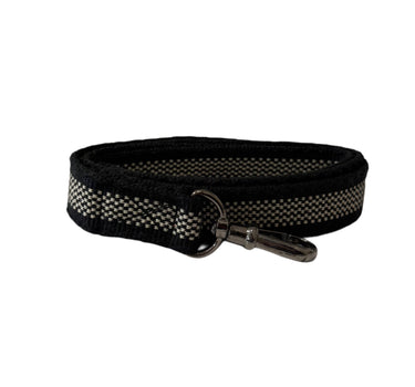 laisse fine noire et blanc damier