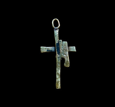 Croix martelée