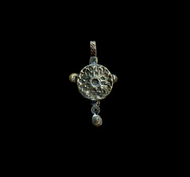 Croix colorée