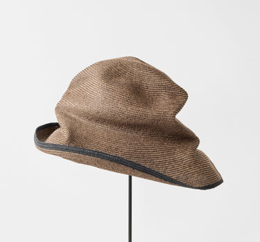 Chapeau n°101  Marron bordure Noire