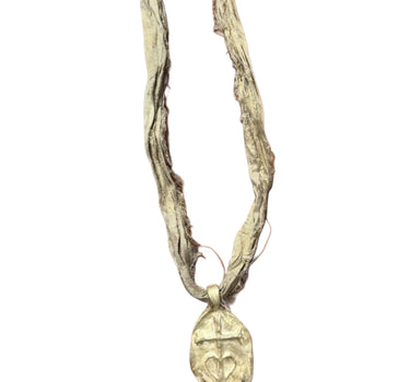 Medium Camargue Cross medal