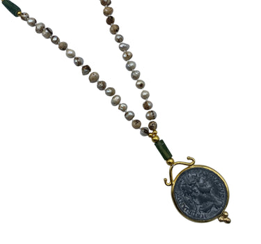 Collier une pièce perles blanches et verte