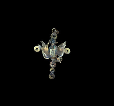 Croix ailée